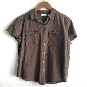 Leith distressed military style short sleeve top